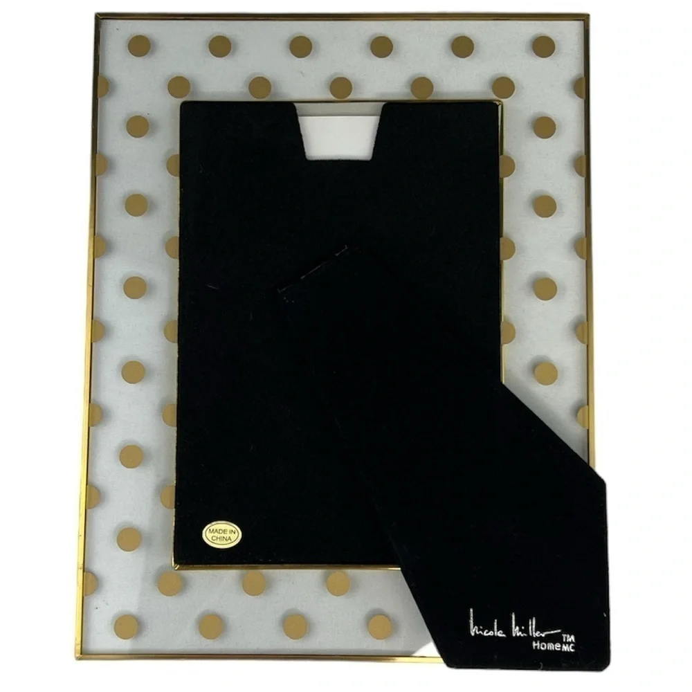 Nicole Miller ‘Gold Polkadots’ picture frame. 4 x 6”. NWT.